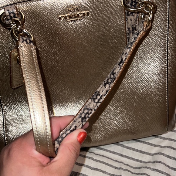 COACH MINETTA CROSSBODY & WRISTLET IN METALLIC LEATHER WITH EXOTIC TRIM - Picture 9 of 13